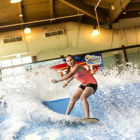 Soaring Eagle Waterpark And Hotel Mount Pleasant Exterior foto